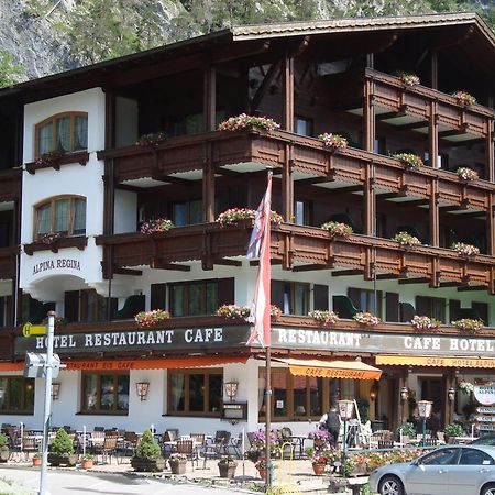 艾尔皮娜日吉纳酒店 比伯维尔 外观 照片